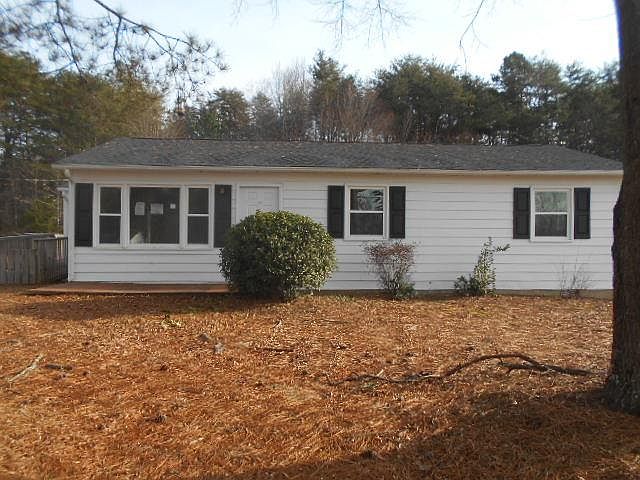1st image of 2126 Robin Hood Dr