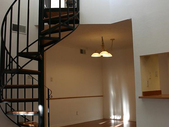 3rd image of 505 Oppenheimer Dr APT 704