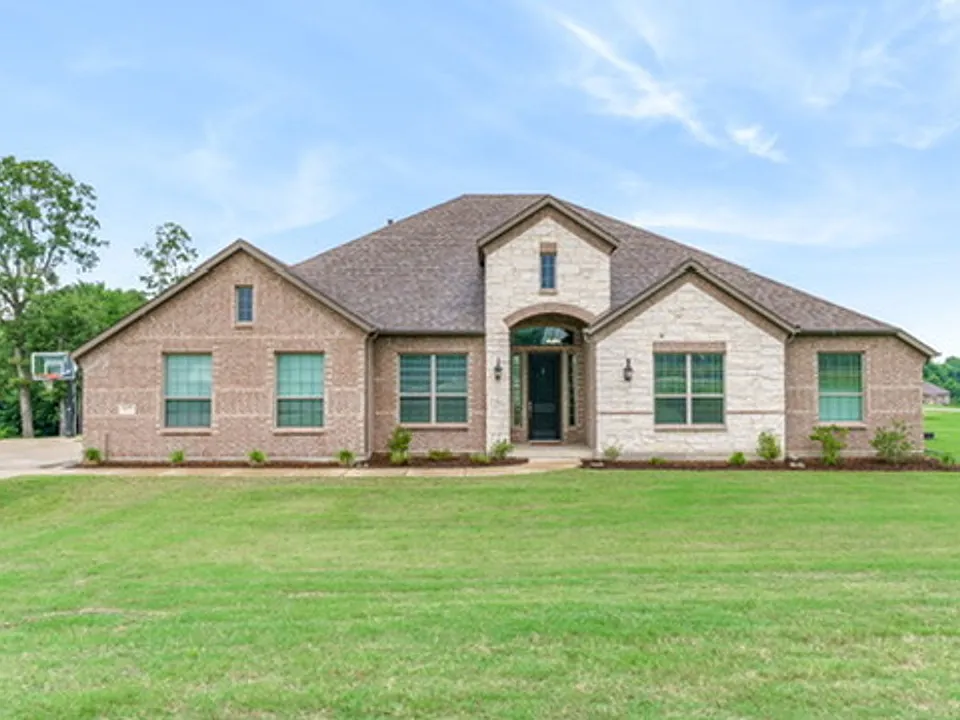 425 Private Road 7017