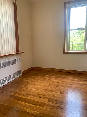 Rented by Queens Apartments Realty LLC | media 14