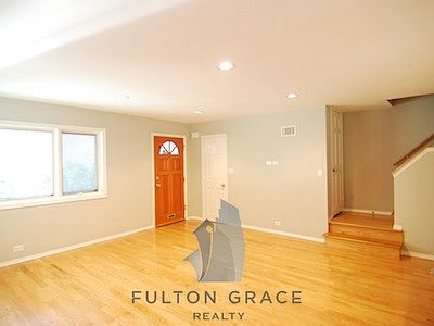 2nd image of 424 W Wellington Ave #B