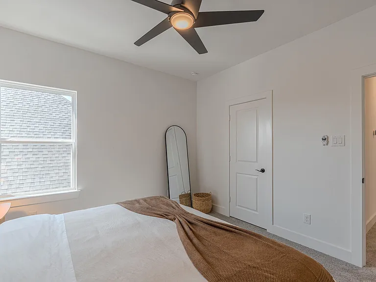 7142 Carriage Light Dr — Photo 42