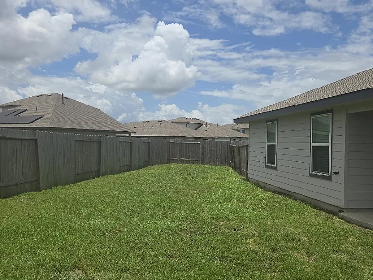 6930 Escobedo Ln — Photo 3