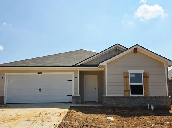 3108 Mesa Dr, Longview, TX 75601