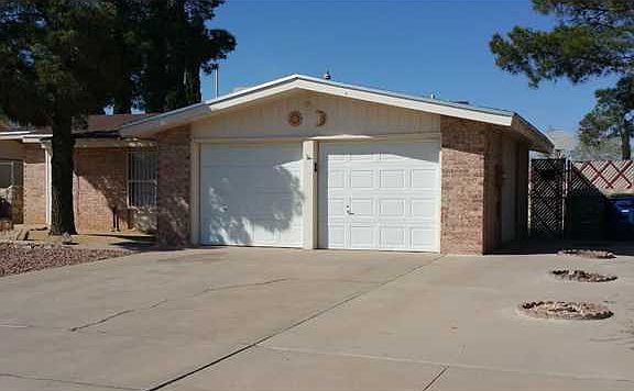 2nd image of 11157 Shiner Ave