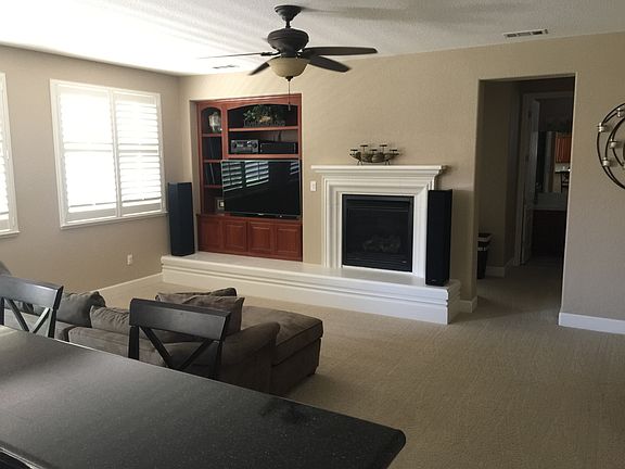 3rd image of 2179 Newcastle Dr