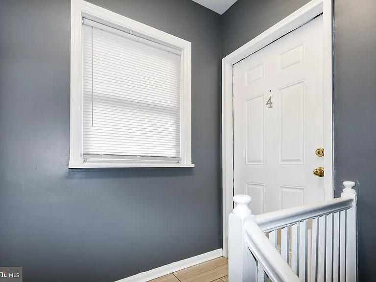 554 Newcomb St SE #4 — Photo 6