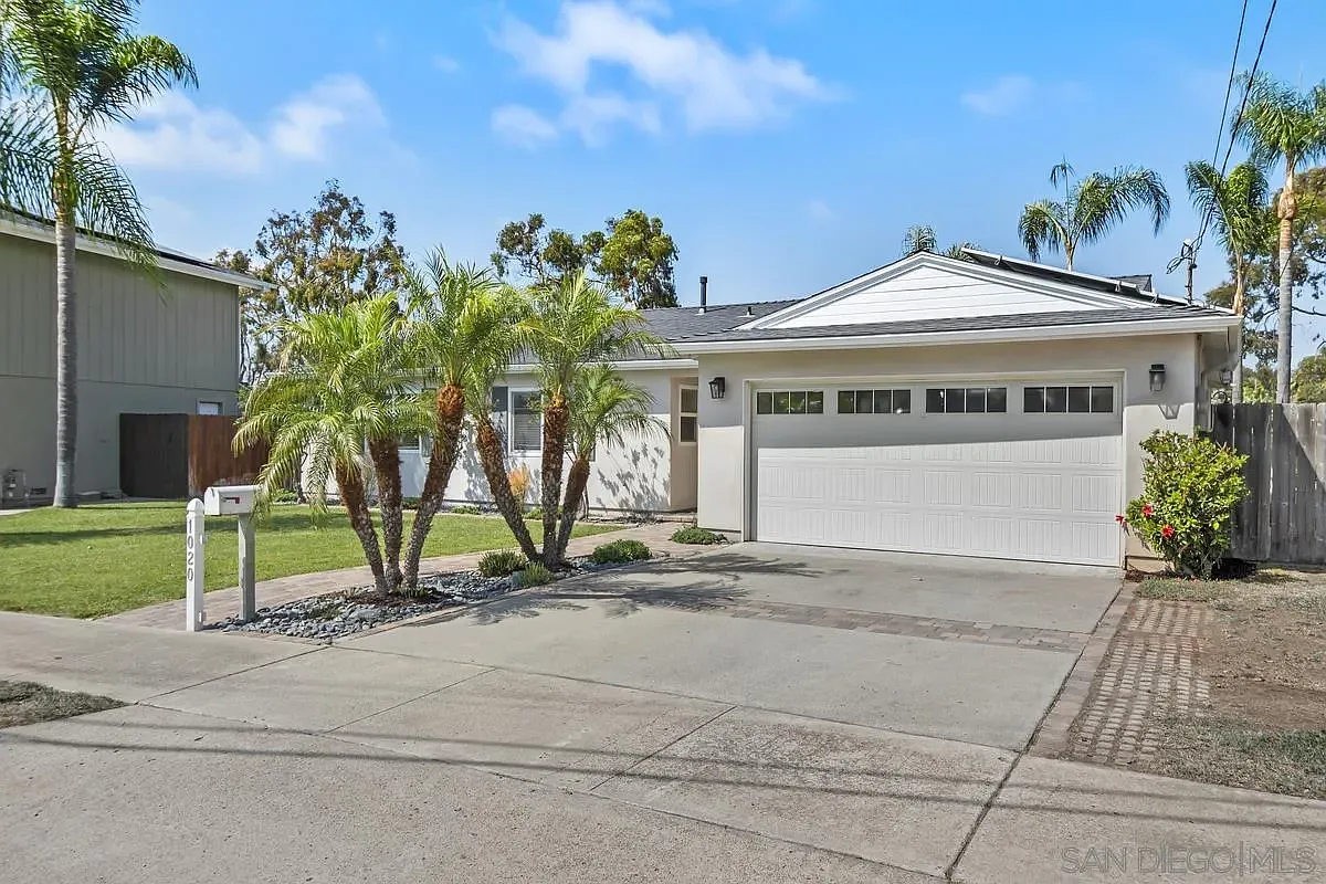 3 bed, 2.0 bath, 1547 sqft, $7,900 — Photo 1