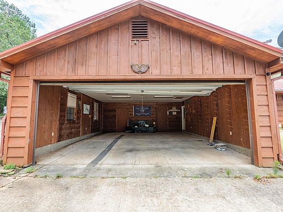 4th image of 715 Piney Point Rd