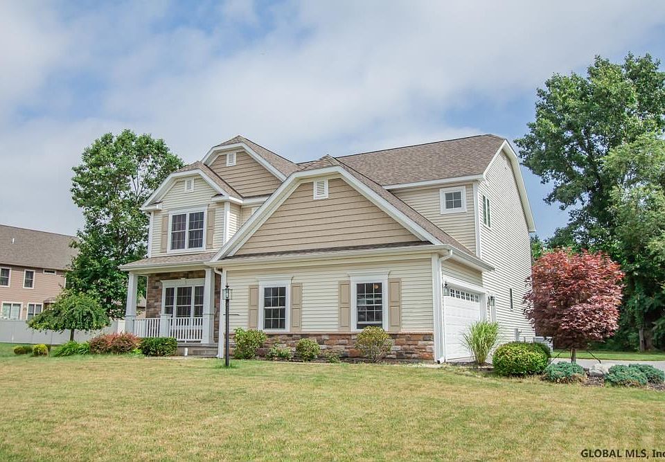 1st image of 4 Prospect Point Ln