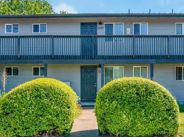 1207 D St NE, Salem, OR 97301