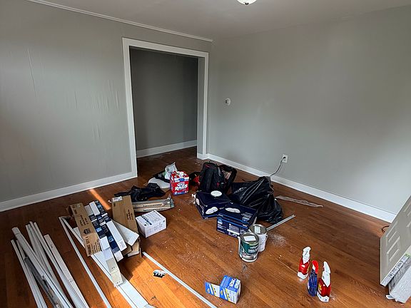 2nd image of 7 Woolsey St #2-0