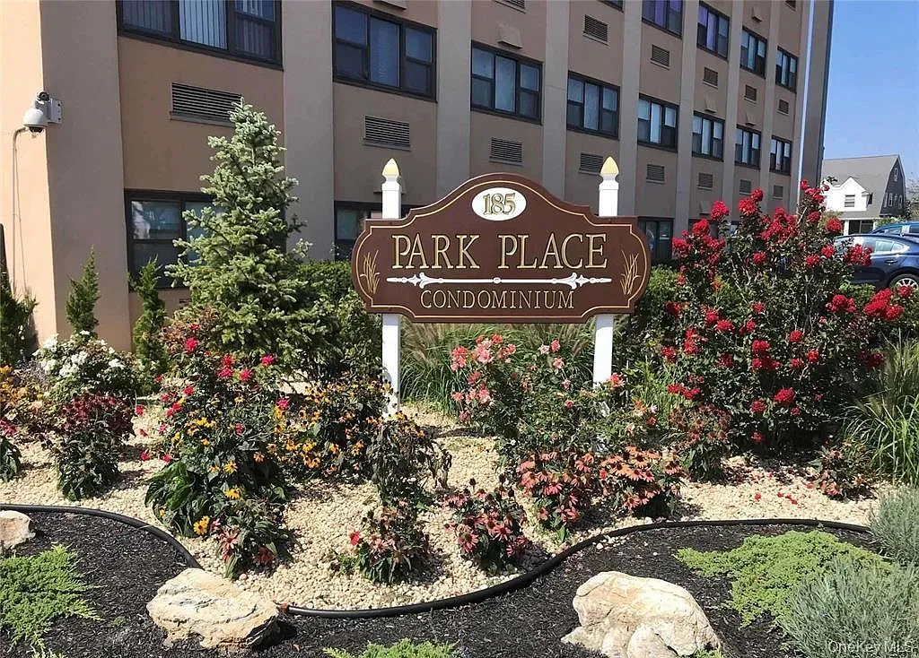 1 bed, 1.5 bath, $2,900 — Photo 2