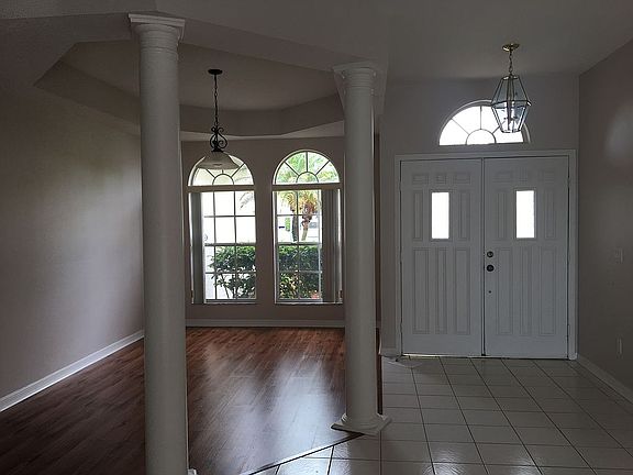 4th image of 5129 Brightmour Cir