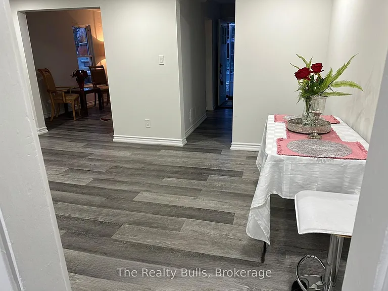 18 Forks Rd E — Photo 6