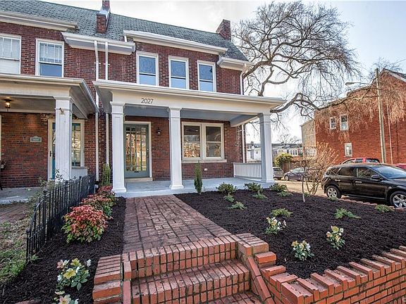 3rd image of 2027 Rosewood Ave