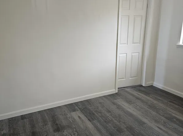 915 E 111th Dr, Los Angeles, CA 90059