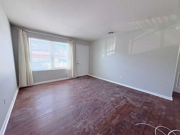 5th image of 204 Cherry St #88
