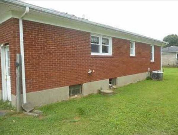 2nd image of 8414 Sally Dr