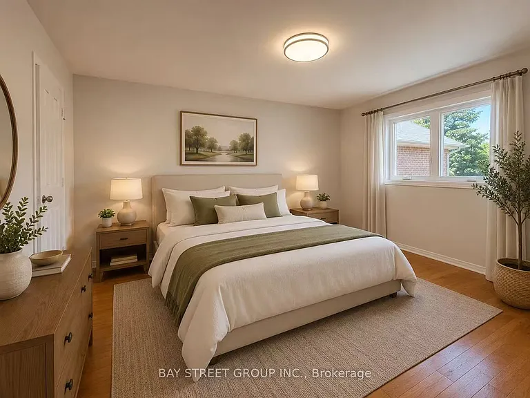 1054 Chateau Ct — Photo 30