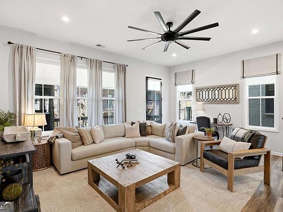 2nd image of 6610 Cortland Walk