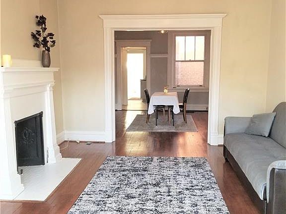 5th image of 503 Strawberry St #U2