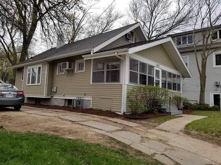 2625 University Ave — Photo 20