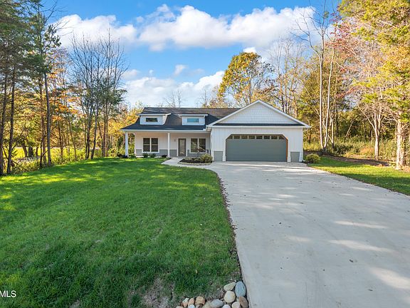 2nd image of 102 Tsuhdatsi Way Lot 1