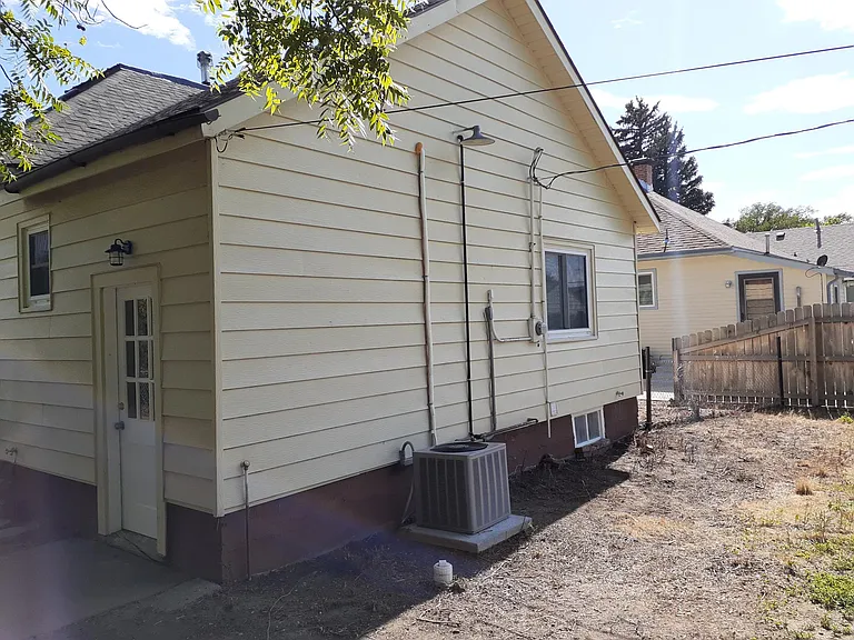 512 McKinley St — Photo 45