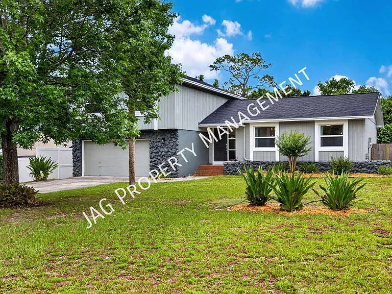 1046 Winter Springs Blvd — Photo 33