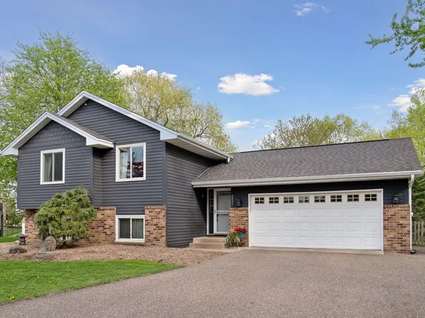 6821 Black Duck Cir, Lino Lakes, MN 55014