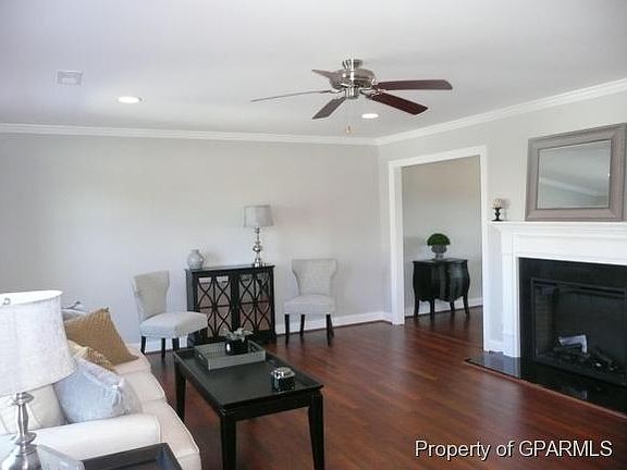 5th image of 3913 B Sedona Dr