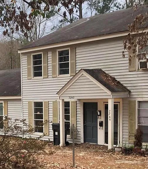 2242 Winston Way — Photo 1