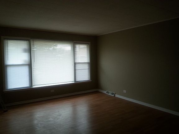 4th image of 453 Oglesby Ave