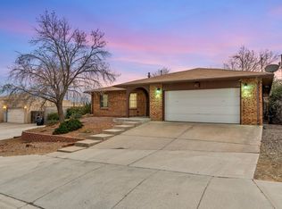 10621 Pastime Ave NW, Albuquerque, NM 87114