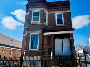 822 N Lawndale Ave #1R, Chicago, IL 60651