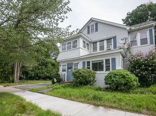 133-135 Edendale St, Springfield, MA 01104