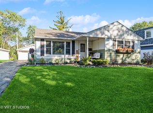 4106 Owl Dr, Rolling Meadows, IL 60008