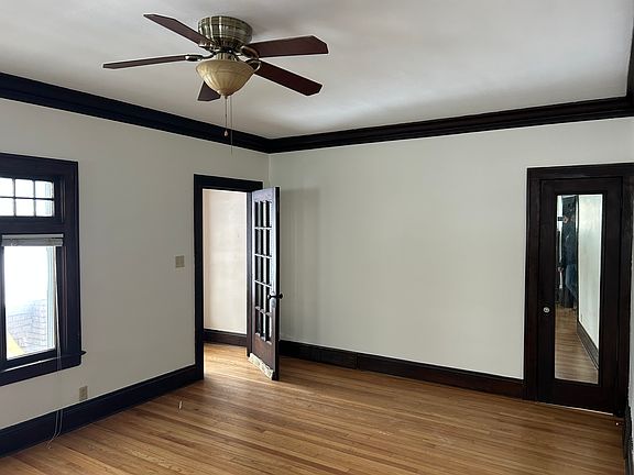 4th image of 2166 Eldred Ave