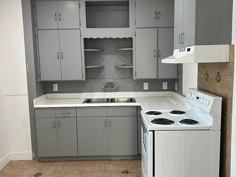 184 Elm St #1 — Photo 10
