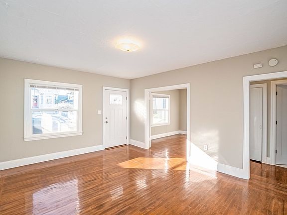 4th image of 2100 Pacific Ave #C