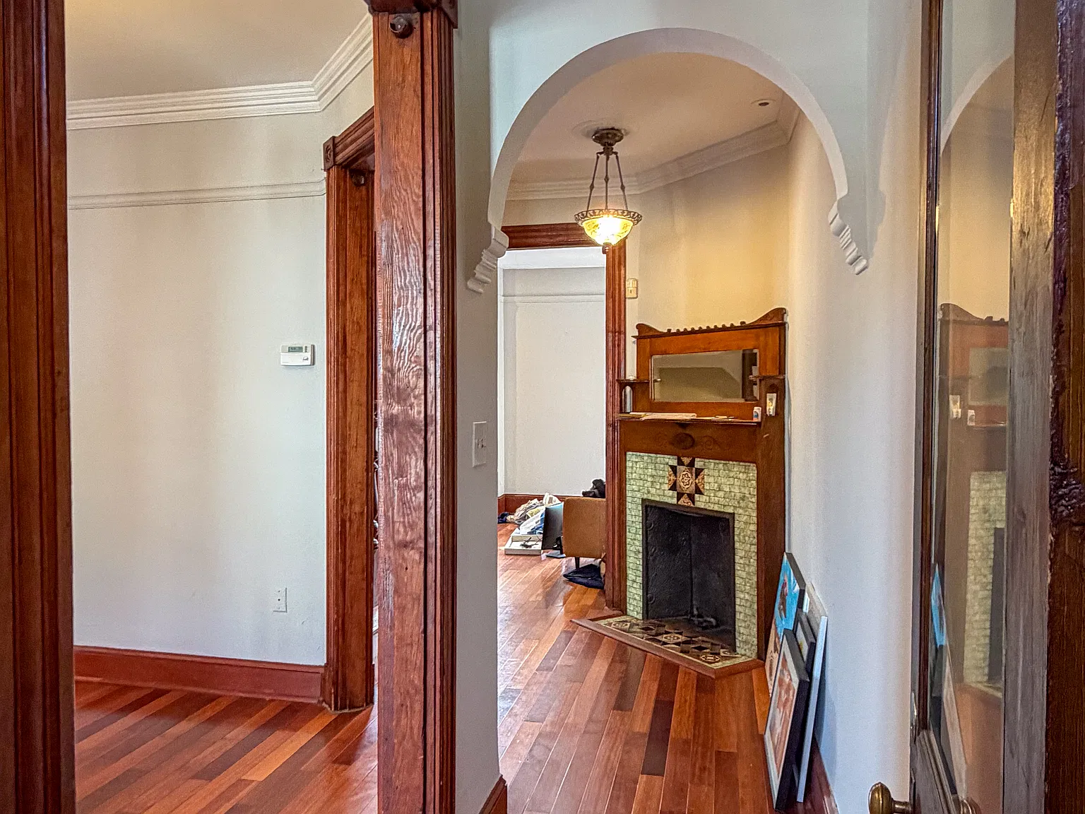 3 bed, 1821 sqft, $4,095 — Photo 3