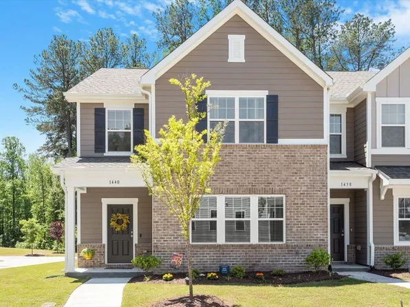 1440 Latham Garden Dr, Wake Forest, NC 27587