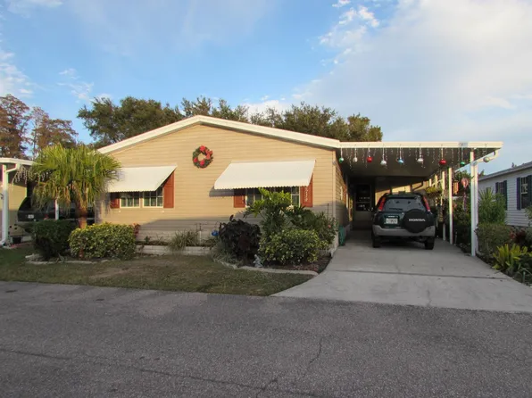 2710 Lake Haven Dr, New Port Richey, FL 34655