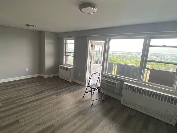2nd image of 1841 Central Park Ave #19