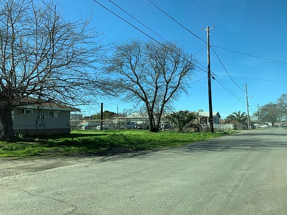 4th image of 3320 Osborne Ave