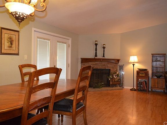 4th image of 29580 Rhonda Ln