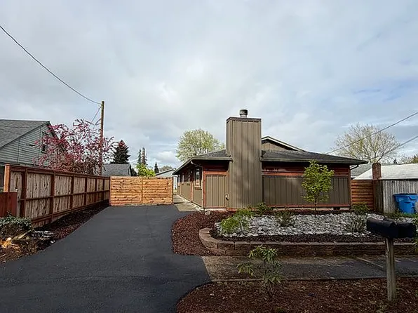 3206 X St #A And B, Vancouver, WA 98663