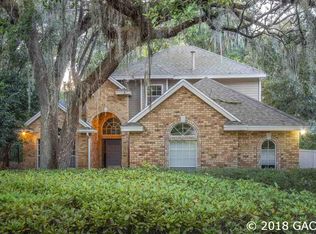 3956 SW 98th Dr, Gainesville, FL 32608