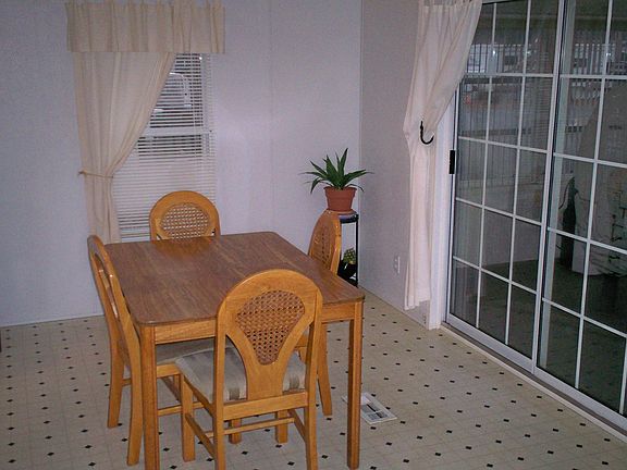 4th image of 34996 South Dr